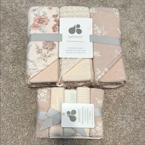 Floral 3 Hooded Towels and 10 Washcloths- Pink and Cream